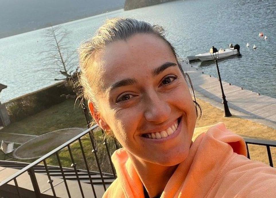 Qui aurait cru que le compagnon de Caroline ne soit pas un ancien tennisman ou un coach, mais un spécialiste du marketing digital ? Cela paraît hors terrain et pourtant, Borja a su se montrer un allié précieux dans la carrière de Caroline.