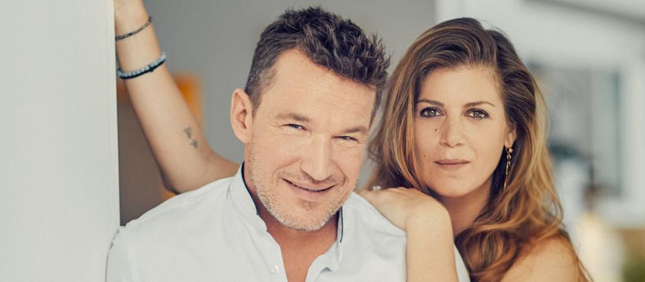 Gabriel n’est pas le seul enfant de Benjamin Castaldi. Ce papa de quatre garçons voit grand. Il est aussi père d’Enzo (18 ans), Simon (22 ans) et Julien (25 ans). Et que croyez-vous ? Grâce à son fils aîné Julien, Benjamin est devenu grand-père en juillet dernier. Le petit Elio a débarqué dans la famille, avec une avance sur son oncle Gabriel de moins de deux ans. Benjamin est donc simultanément papi gâteau et papa poule. Un rôle parfois complexe mais qu’il jongle avec brio, à en croire les confidences d’Aurore.
