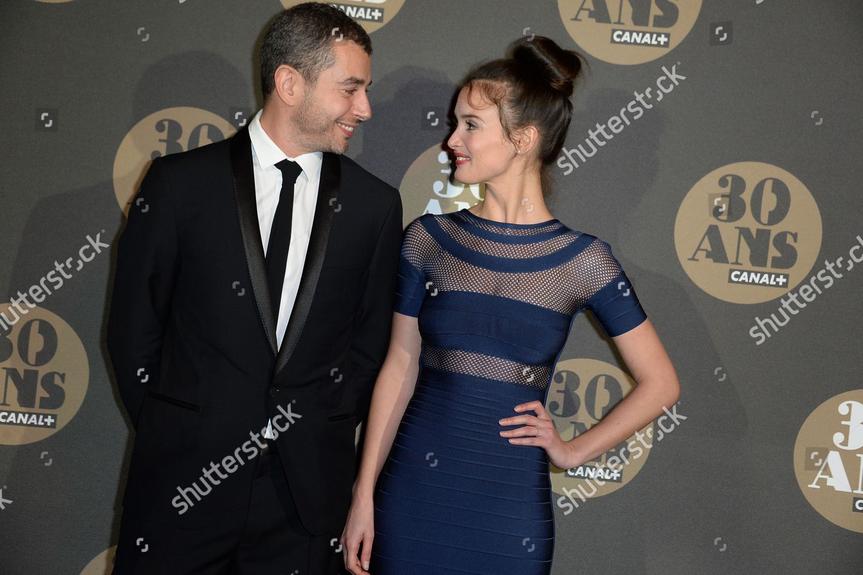 Son histoire avec Charlotte Le Bon a humanisé sa figure publique. De la grande bourgeoisie marocaine aux plateaux télé, le couple incarnait une belle fusion de cultures et de styles différents, cultivant un charme certain.