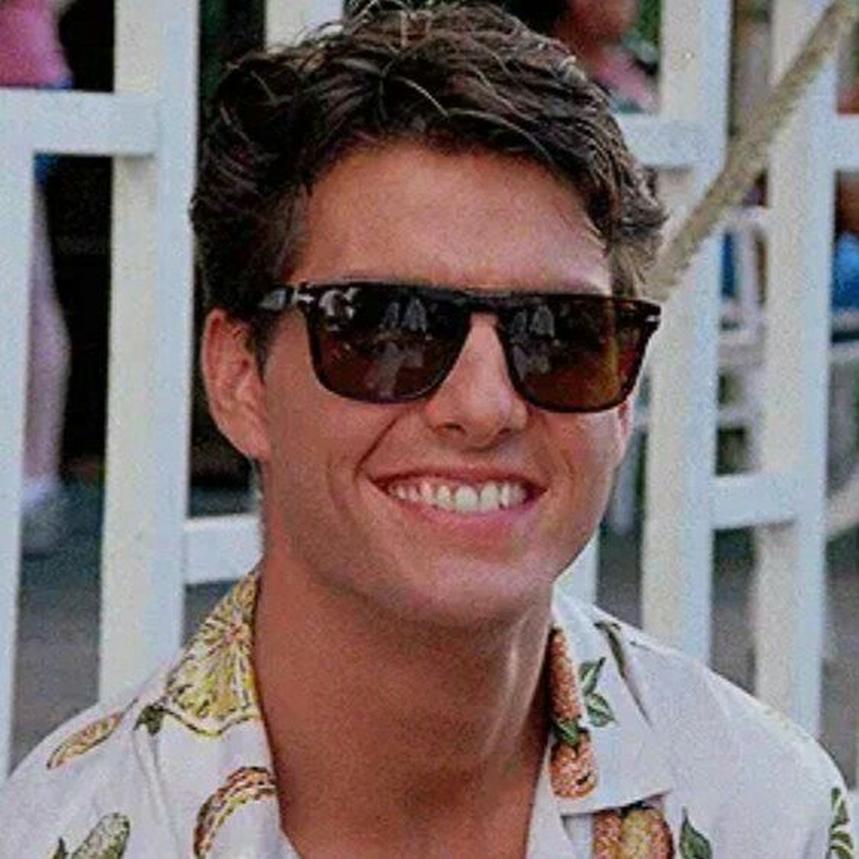 À 61 ans, l’acteur n'a jamais complètement exclu l’idée de remariage. Mais pour l’instant, il préfère prendre son temps. La relation avec Elsina semble tranquille et agréable, loin de précipiter l'inévitable étape du mariage. Il savoure la complicité et les moments partagés sans se presser.