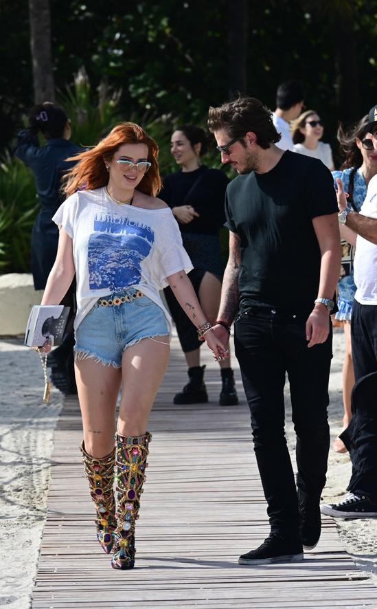 Pourquoi cette relation intrigue autant ?