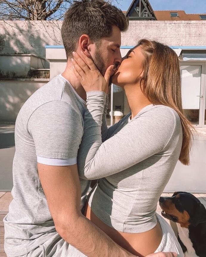 Ce regard mature sur leur passé n'est pas qu'une façade. Dans une story Instagram, Mélanie confie :