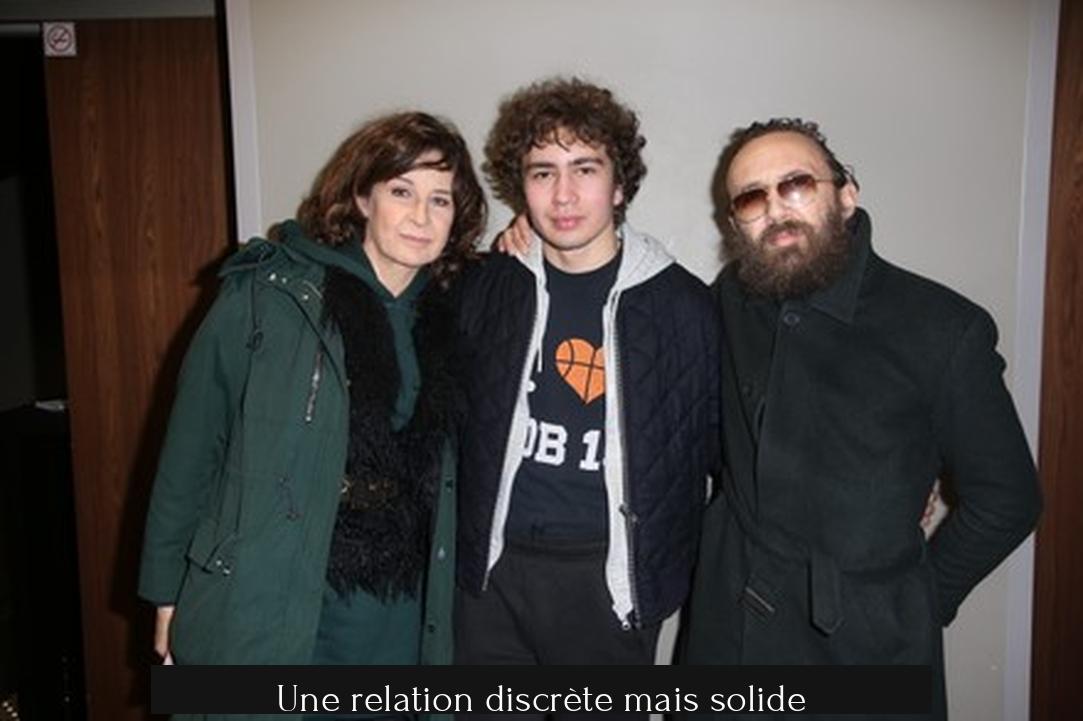 Une relation discrète mais solide