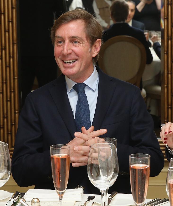 Ah, le mystère autour de la «épouse» de Charles-Henri de Lobkowicz ! C’est un peu comme chercher la fiole de potion magique dans un coffre fermé à double tour.Alors, quel est le lien conjugal officiel pour ce prince ? La réponse est claire :à ce jour, Charles-Henri de Lobkowicz est célibataire.