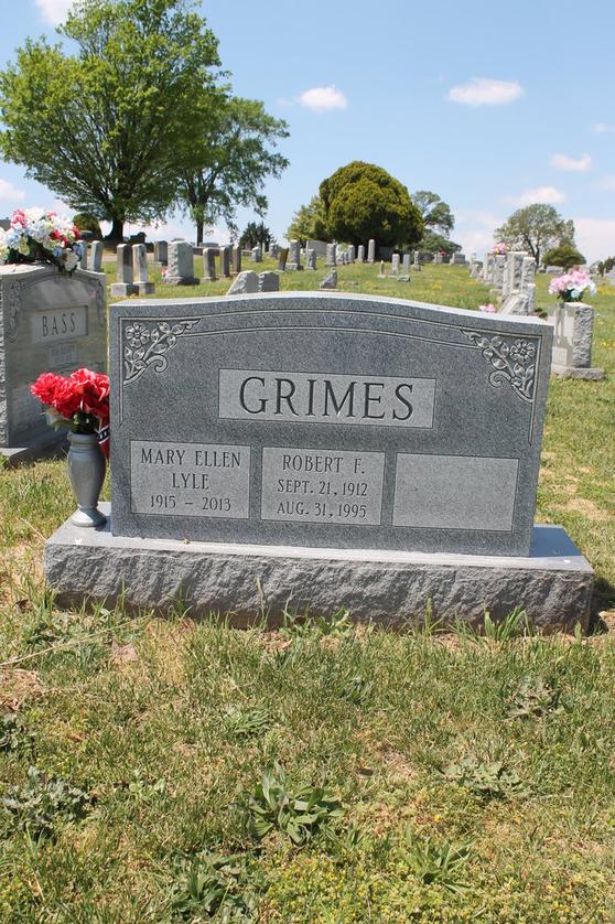 Maryline Leymergie, née Robin, n’était pas seulement l’épouse de William. Elle a soutenu son mari dans sa carrière et élevé leurs trois enfants. Le cimetière de Saint-Gatien-des-Bois abrite donc aussi un hommage discret à une vie partagée sur 45 ans.