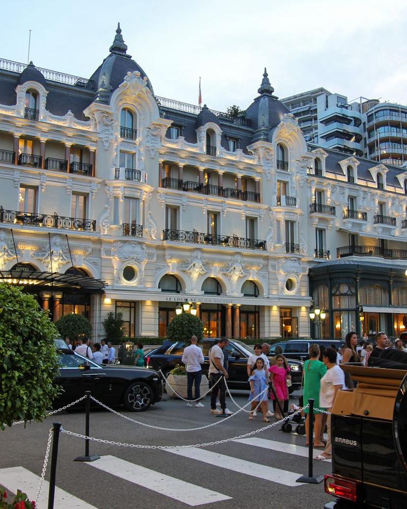 Le18 novembre à 20h15, la Fête Nationale de Monaco s’intègre à la foire par une soirée spéciale. Un moment unique pour profiter des festivités monégasques dans une ambiance festive et conviviale.