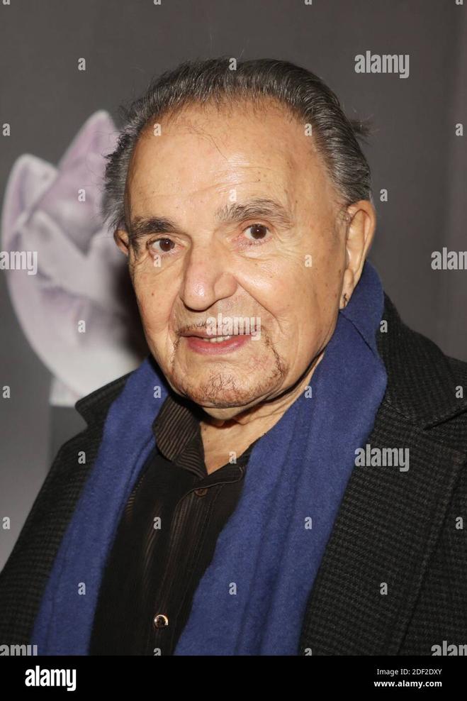 L’histoire de ses obsèques, ainsi que son engagement tout au long de sa vie, montrent que la disparition d’un artiste ne marque pas la fin de son influence. Jean-Pierre Kalfon restera dans les mémoires comme un symbole d’authenticité, un homme qui a su conjuguer passion et intégrité.