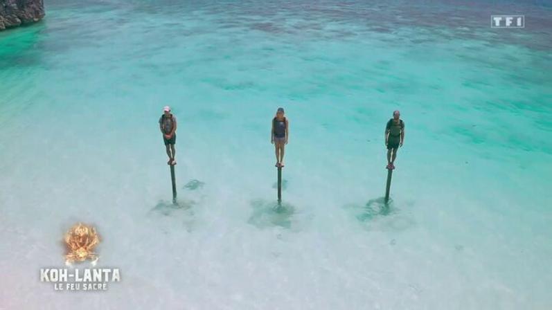 Alors, qui a gagné l’épreuve des poteaux 2023 de Koh-Lanta ? C’est Frédéric, malgré une blessure au pied, qui tient le dernier poteau plus longtemps que Tania et Nicolas, s’assurant la place en finale et la victoire ultime.