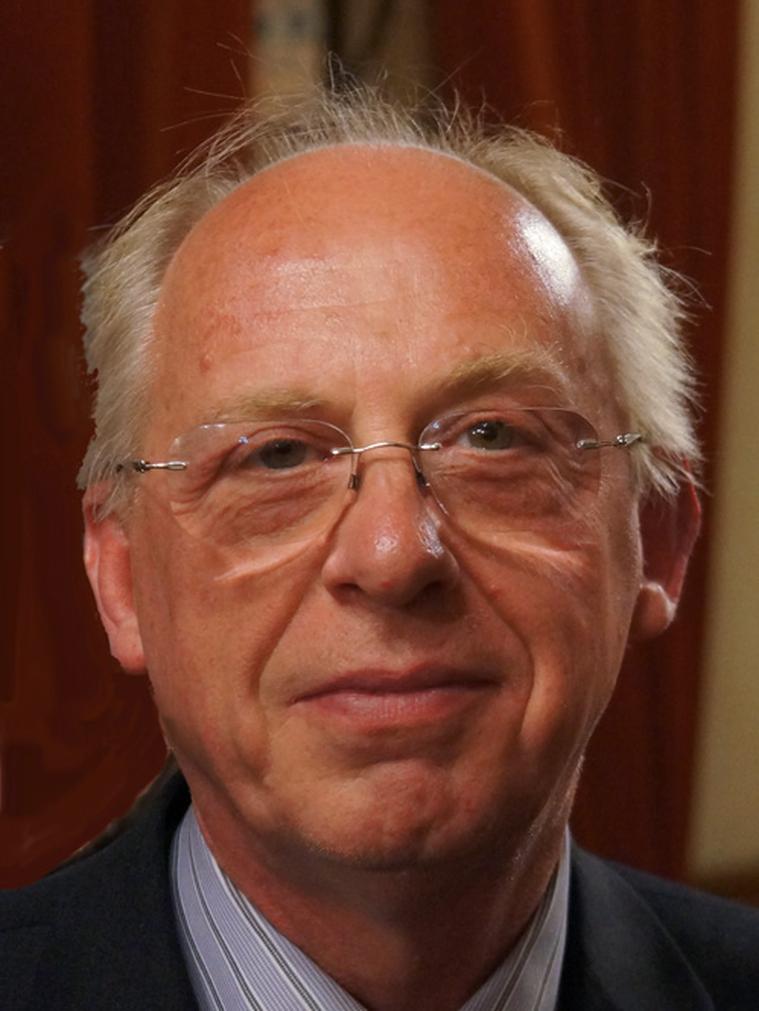 Philippe Lefebvre est marié à une femme qui l’accompagne régulièrement dans les événements publics. Cette épouse, la plupart du temps identifiée comme Catherine Barma, est aussi productrice. Ensemble, ils partagent deux enfants, tandis que l’épouse a un enfant issu d’une relation précédente.