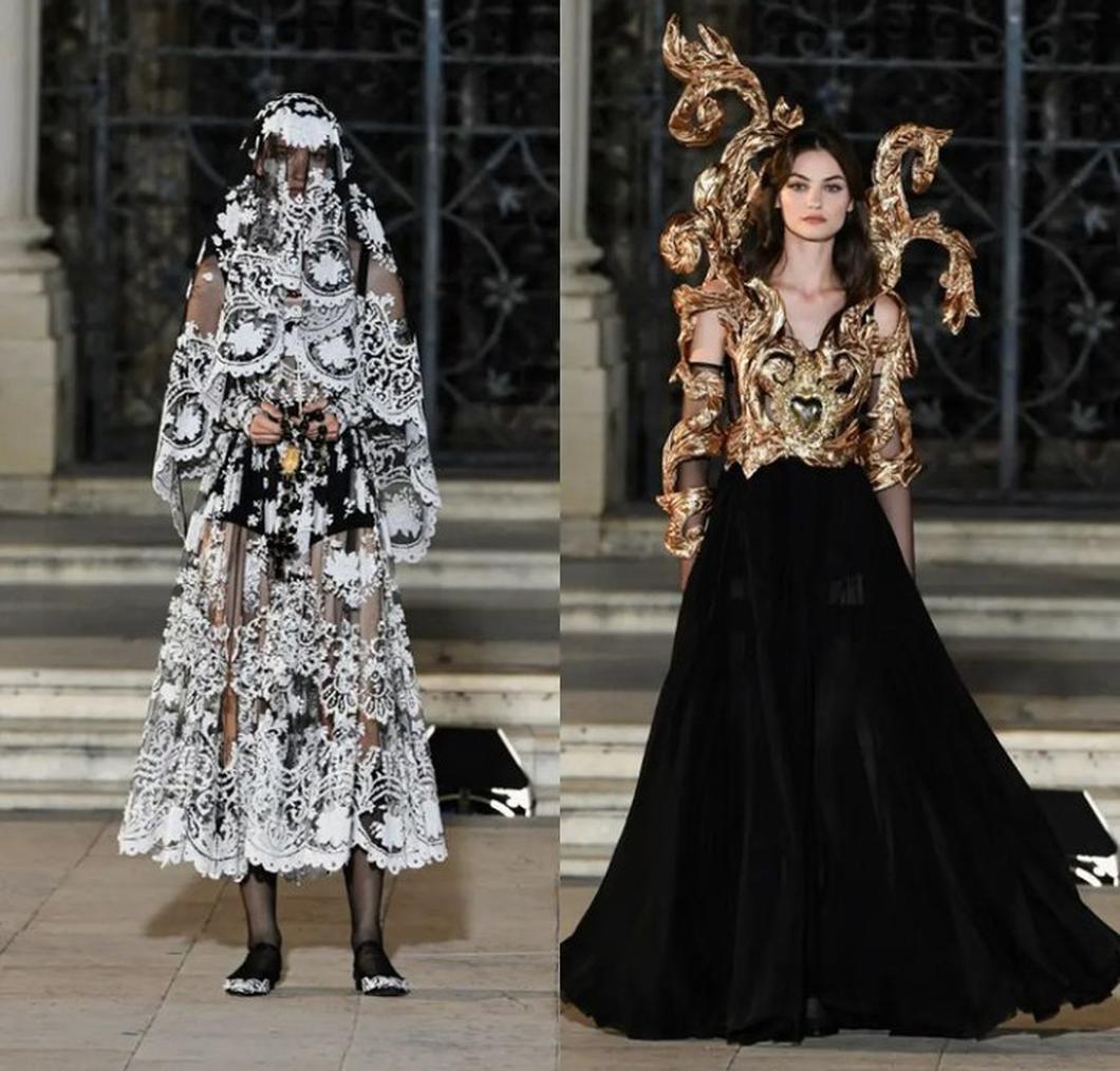 L’origine de Dolce & Gabbana est née en 1985, à Legnano, grâce à la rencontre fortuite de deux esprits créatifs italiens, Domenico Dolce et Stefano Gabbana.Le duo, combinant l’art de la confection méticuleuse avec un esprit visionnaire, a su se frayer un chemin dans le monde très concurrentiel de la mode de luxe. Mais que savons-nous exactement de cette naissance et de l’ADN qui fait aujourd’hui la renommée de D&G?