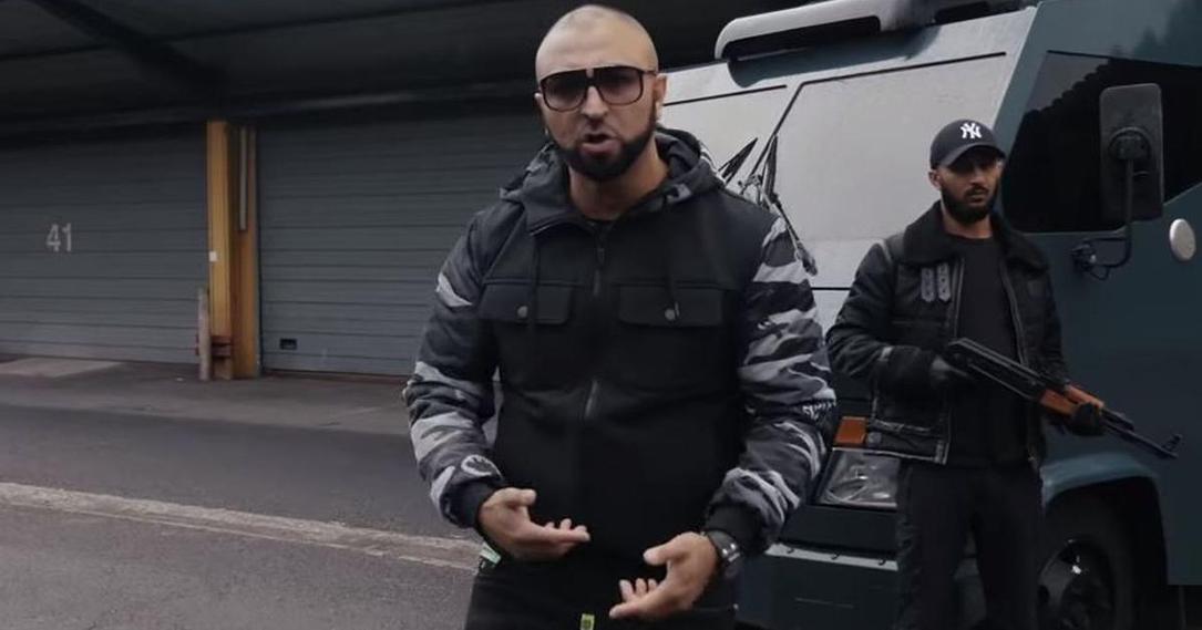 Les suspects et la fuite du tireur