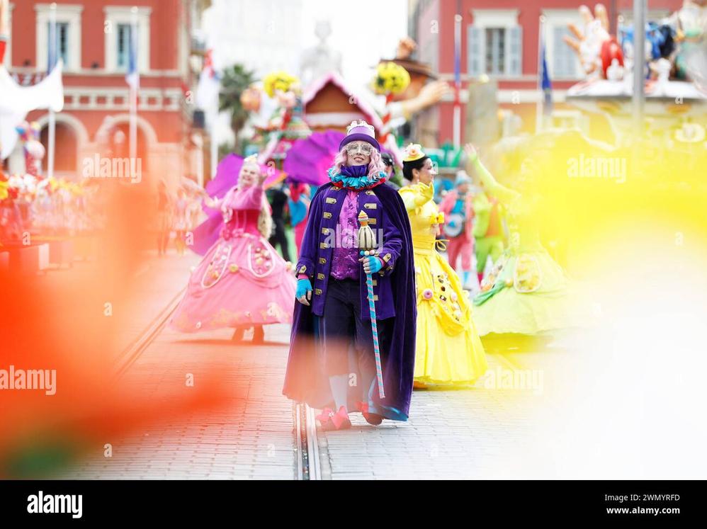 Le Carnaval de Nice 2024 embrasse deux grandes thématiques en apparente dualité : "Le Roi du Futur" et "King of Pop Culture". Ces thèmes façonnent les défilés, les chars et les animations du 16 février au 2 mars, offrant un spectacle mêlant reflet de la société moderne et hommage à la culture médiatique.