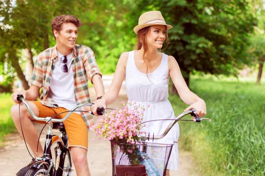 En couple : une liberté en duo plutôt qu’un « collant amoureux »