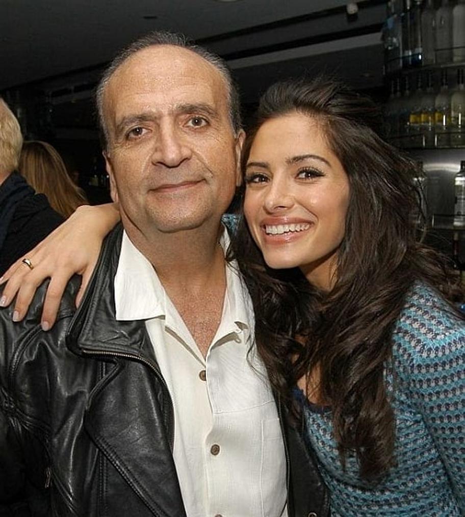 Sarah Shahi enfant : Et si l’on parlait de ses enfants aujourd’hui ?