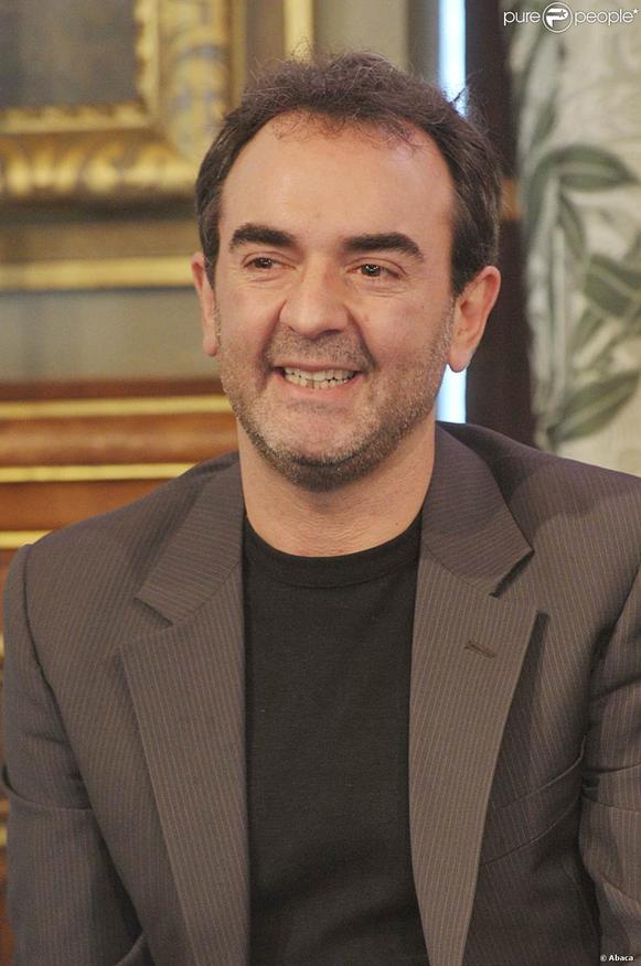 Bruno Solo est de signe astrologique Balance, né le 23 septembre, date qui marque aussi son anniversaire.