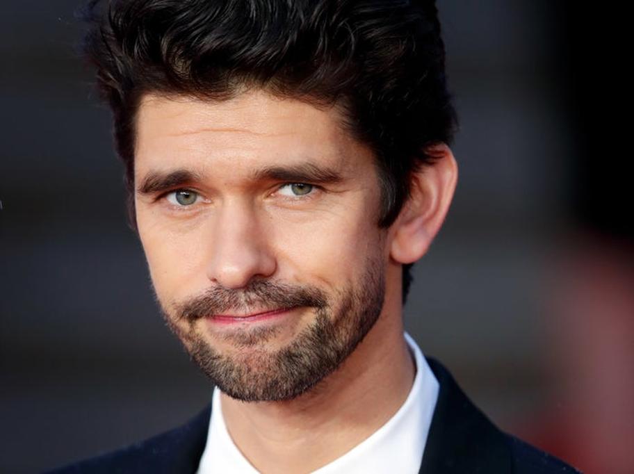 Ben Whishaw incarne un rôle important dans la visibilité des personnes LGBTQ+ au cinéma.
