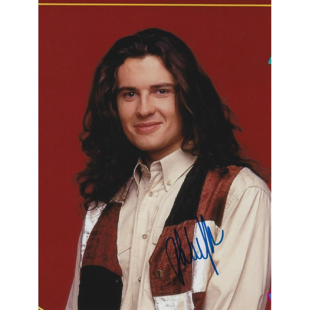 Plus tard, Philippe fait la connaissance deSacha Stéphanie, avec qui il se marie. Ce mariage donne naissance à un garçon prénomméLancelot, né le 30 août 1997. Pourtant, comme dans tout roman où il n’y a pas toujours que des jours heureux, le couple finira par divorcer. SelonGala, cette séparation fait partie de la vie privée du médecin, rappelant que même les personnalités publiques traversent des cycles de vie ordinaires.