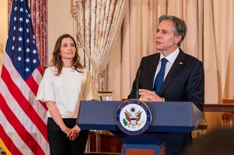 Ce petit monde de la politique nageait dans les couloirs de la Maison-Blanche, créant l’occasion idéale pour une rencontre providentielle.